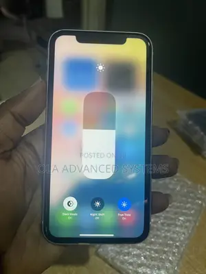 Apple iPhone XR 64 GB White