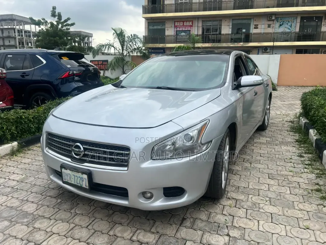 Nissan Maxima 2012 Silver