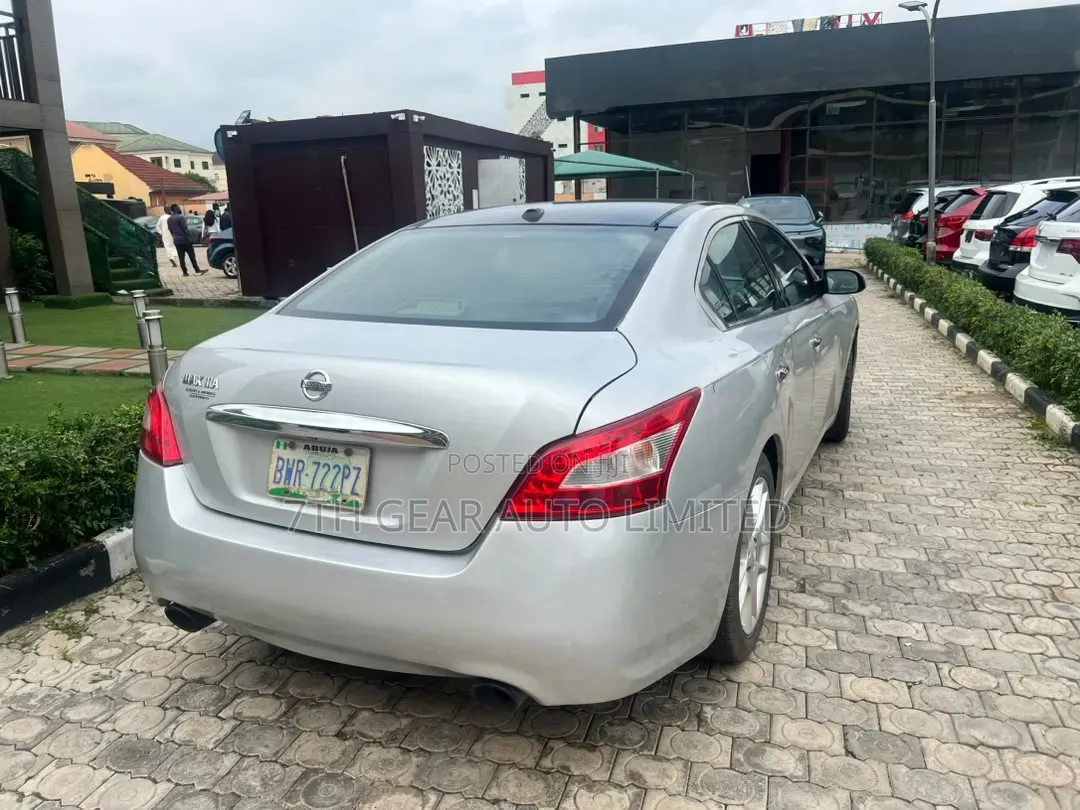 Nissan Maxima 2012 Silver
