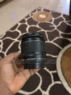 Canon EF-S 18-55mm IS Lens