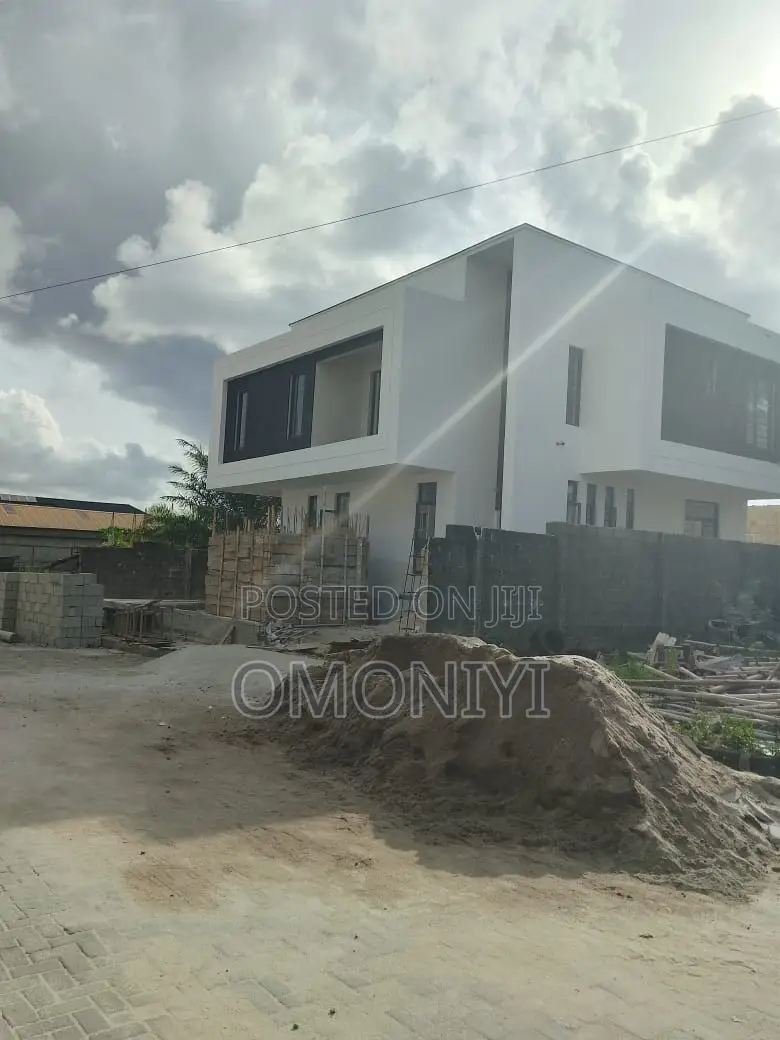 Professional Bricklayer | Block Laying, Fence, Plastering | Lagos