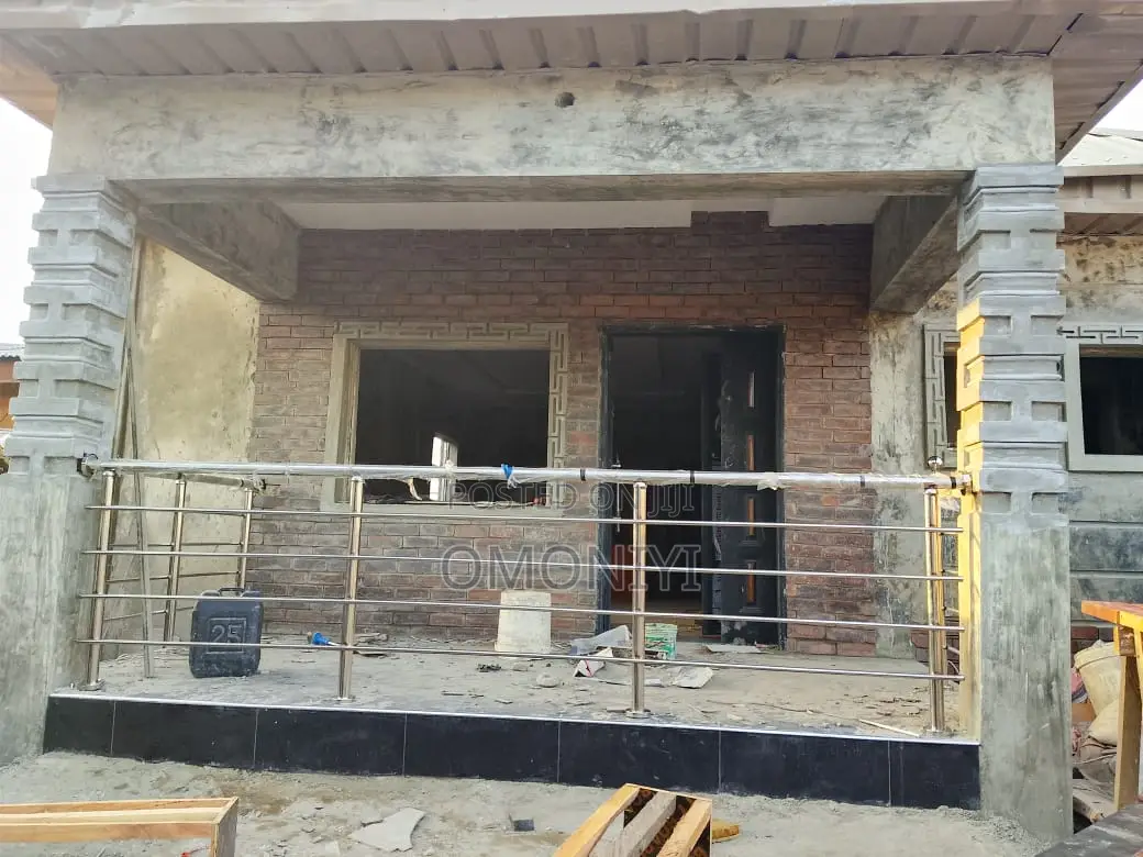 Professional Bricklayer | Block Laying, Fence, Plastering | Lagos