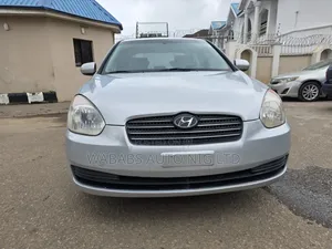 Hyundai Accent 2012 Silver