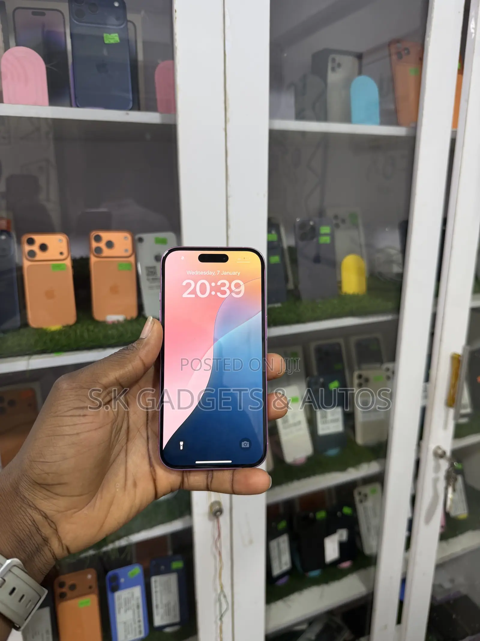 Apple iPhone 16 128 GB Pink