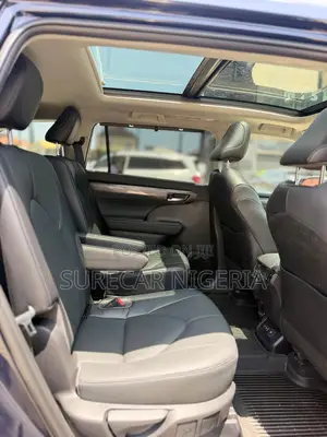 Toyota Highlander Platinum 2022 Blue