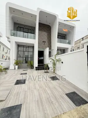 5bdrm Duplex in Lekki Phase 2 for sale