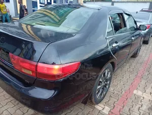 Honda Accord 2005 Black
