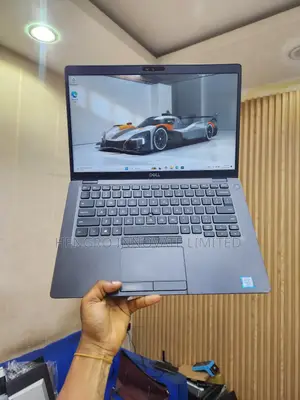 Laptop Dell Latitude 5401 8GB Intel Core i7 SSD 256GB