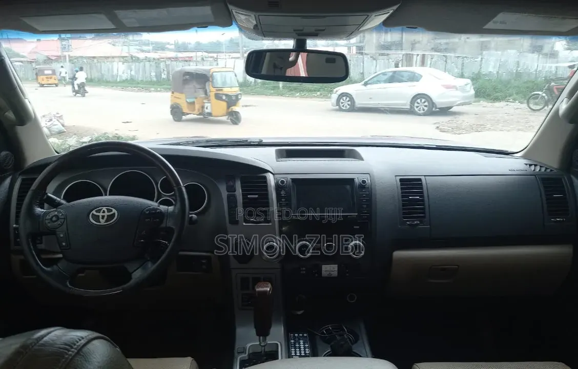 Toyota Sequoia 2010 Red