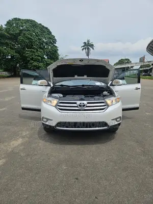Toyota Highlander Limited 2012 White