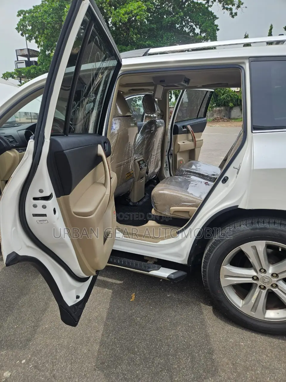 Toyota Highlander Limited 2012 White
