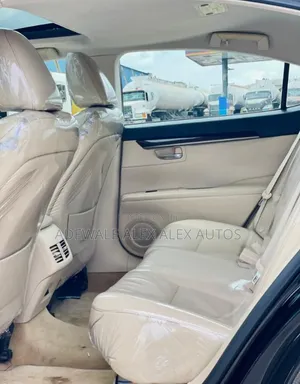 Lexus ES 2013 Black