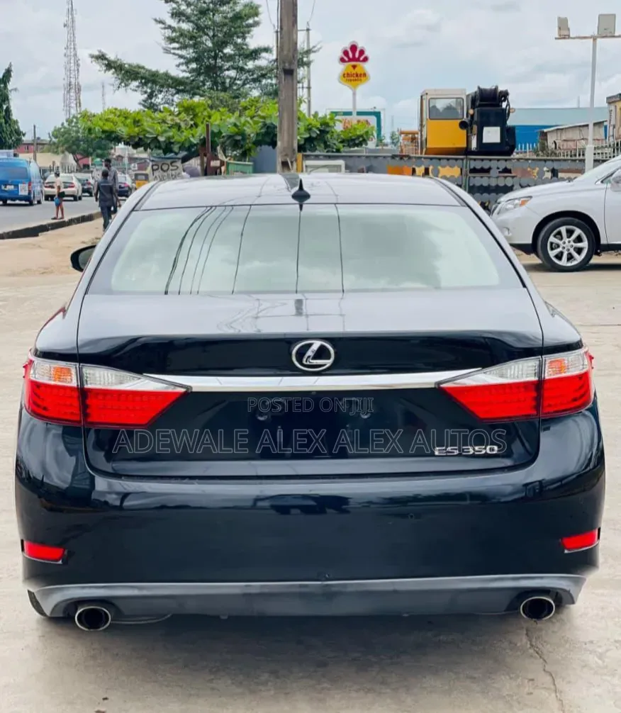 Lexus ES 2013 Black