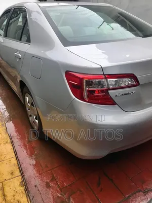Toyota Camry 2012 Silver