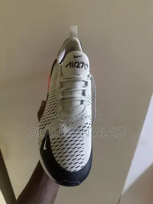 Nike Air Max 270