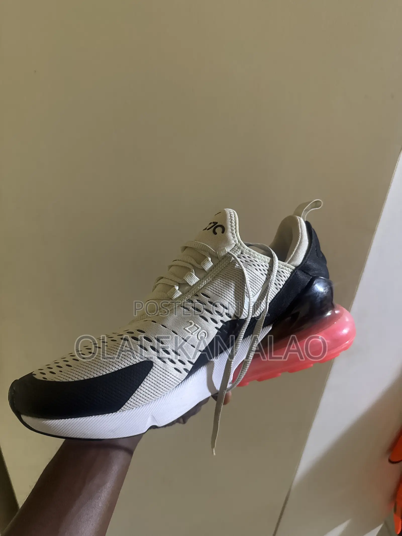 Nike Air Max 270