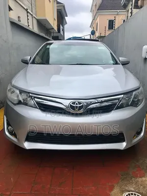 Toyota Camry 2012 Silver