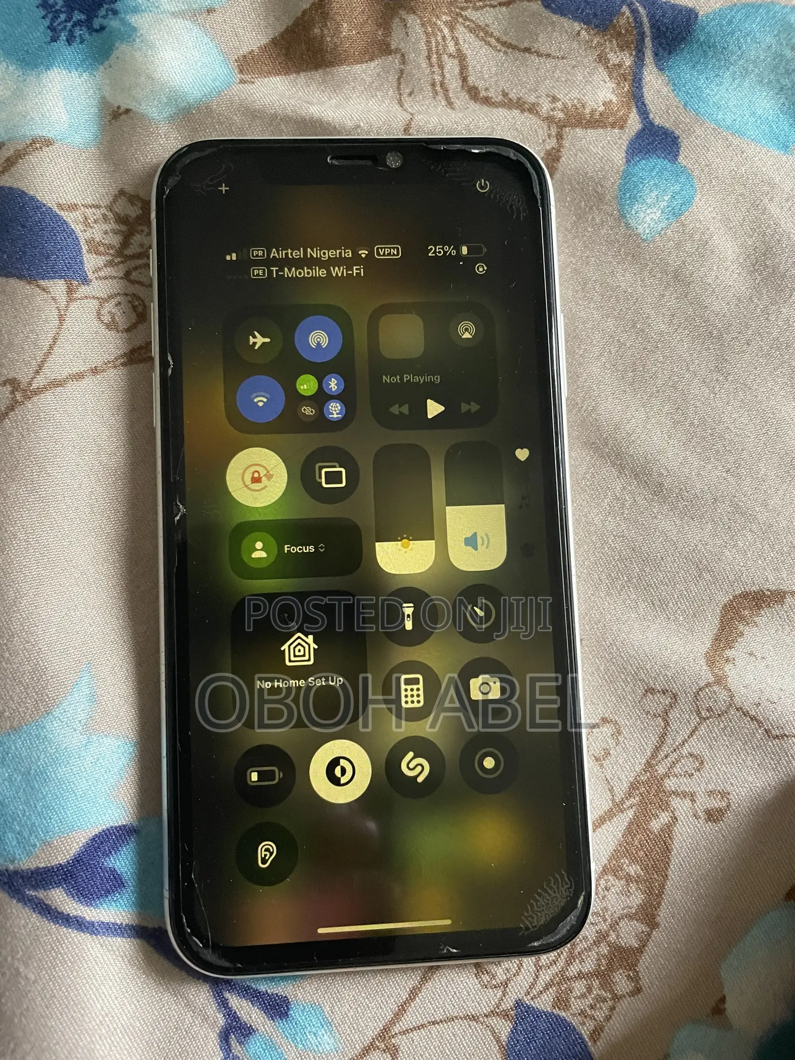 Apple iPhone XR 64 GB White