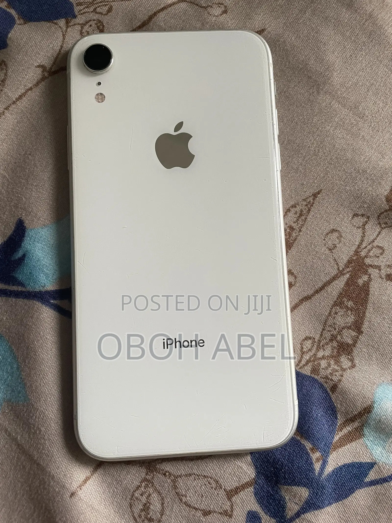 Apple iPhone XR 64 GB White