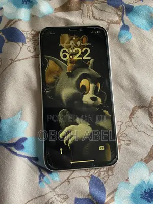 Apple iPhone XR 64 GB White