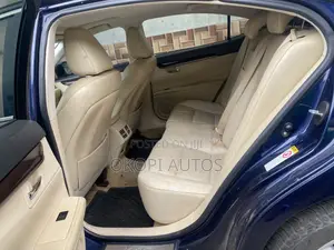 Lexus ES 2013 Gray