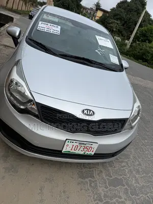 Kia Rio LX 4dr Sedan (1.6L 4cyl 6M) 2014 Silver