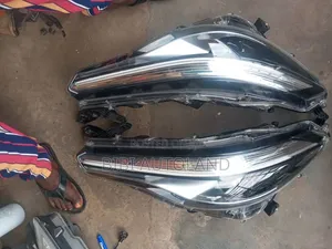 Toyota Cross Headlamp