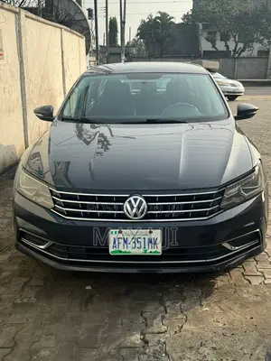 Volkswagen Passat 1.8T S 4dr Sedan (1.8L 4cyl) 2016 Gray
