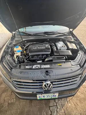 Volkswagen Passat 1.8T S 4dr Sedan (1.8L 4cyl) 2016 Gray