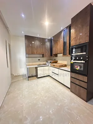 4bdrm Apartment in Ologolo for rent