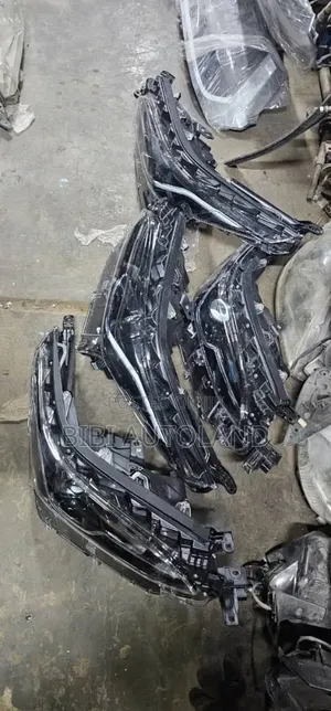 Toyota Fortuner Headlamp
