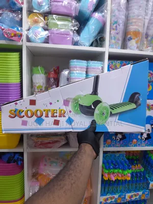 Foldable Kids' Manual Kick Scooter – Adjustable Height (Green)