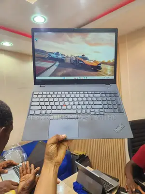 Laptop Lenovo ThinkPad T15 Gen1 16GB Intel Core i7 SSD 512GB