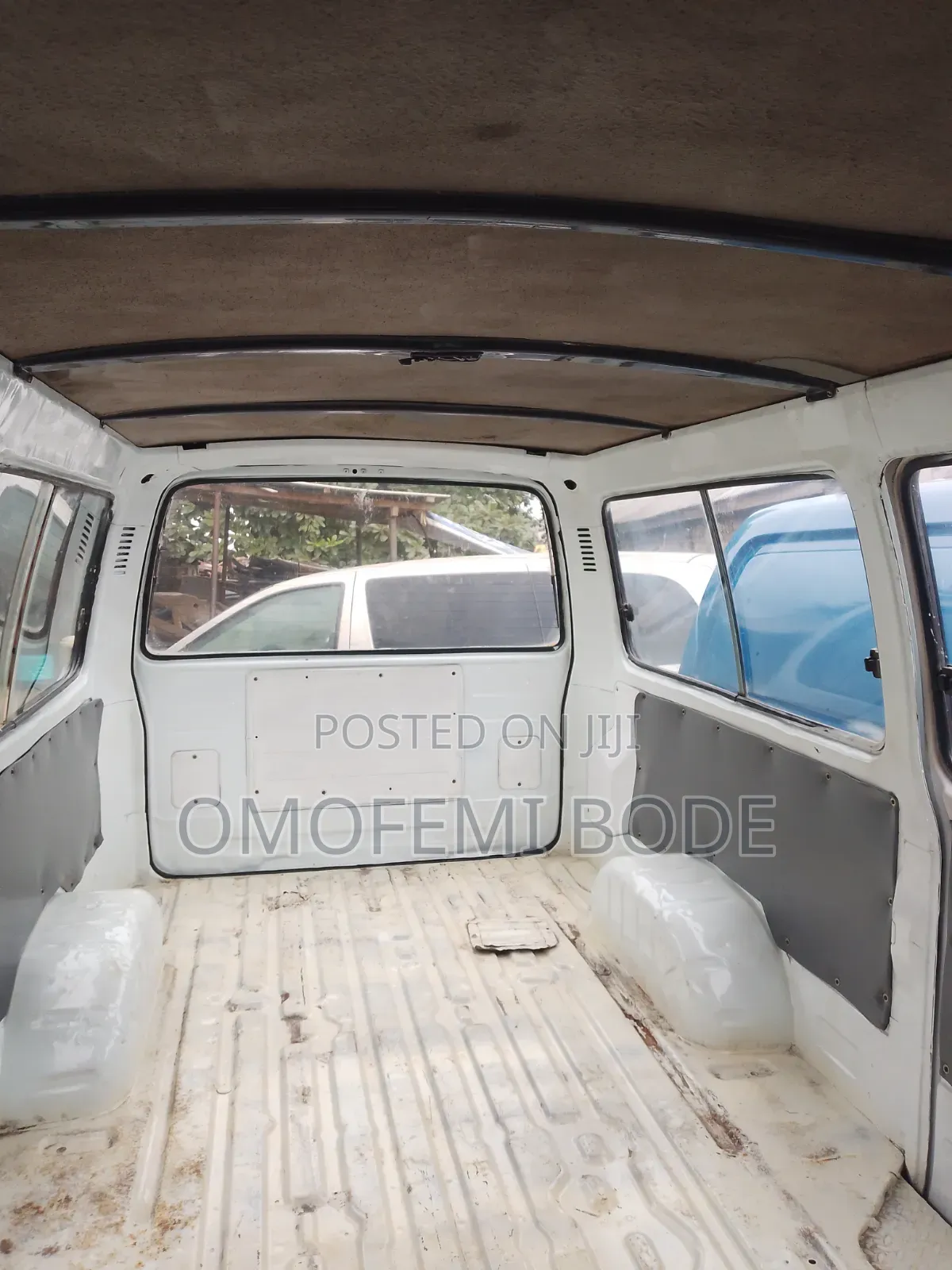 Toyota HiAce 1999 White
