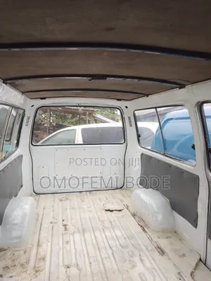 Toyota HiAce 1999 White