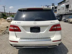 Mercedes-Benz M Class 2012 White