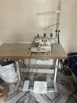 Fairly Used Three Thread Weaving Machine