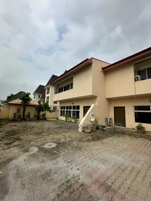3bdrm Duplex in Maitama for rent