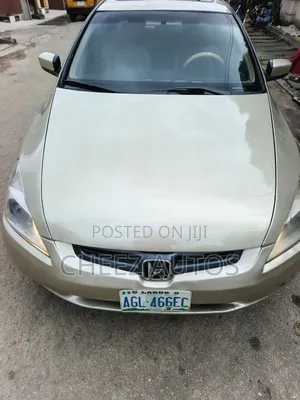 Honda Accord 2004 Gold
