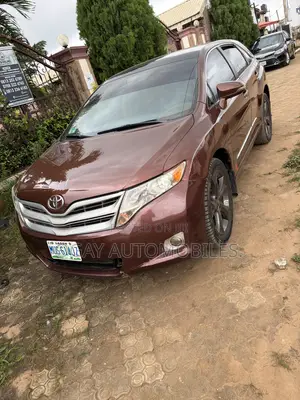 Toyota Venza 2010 Burgundy