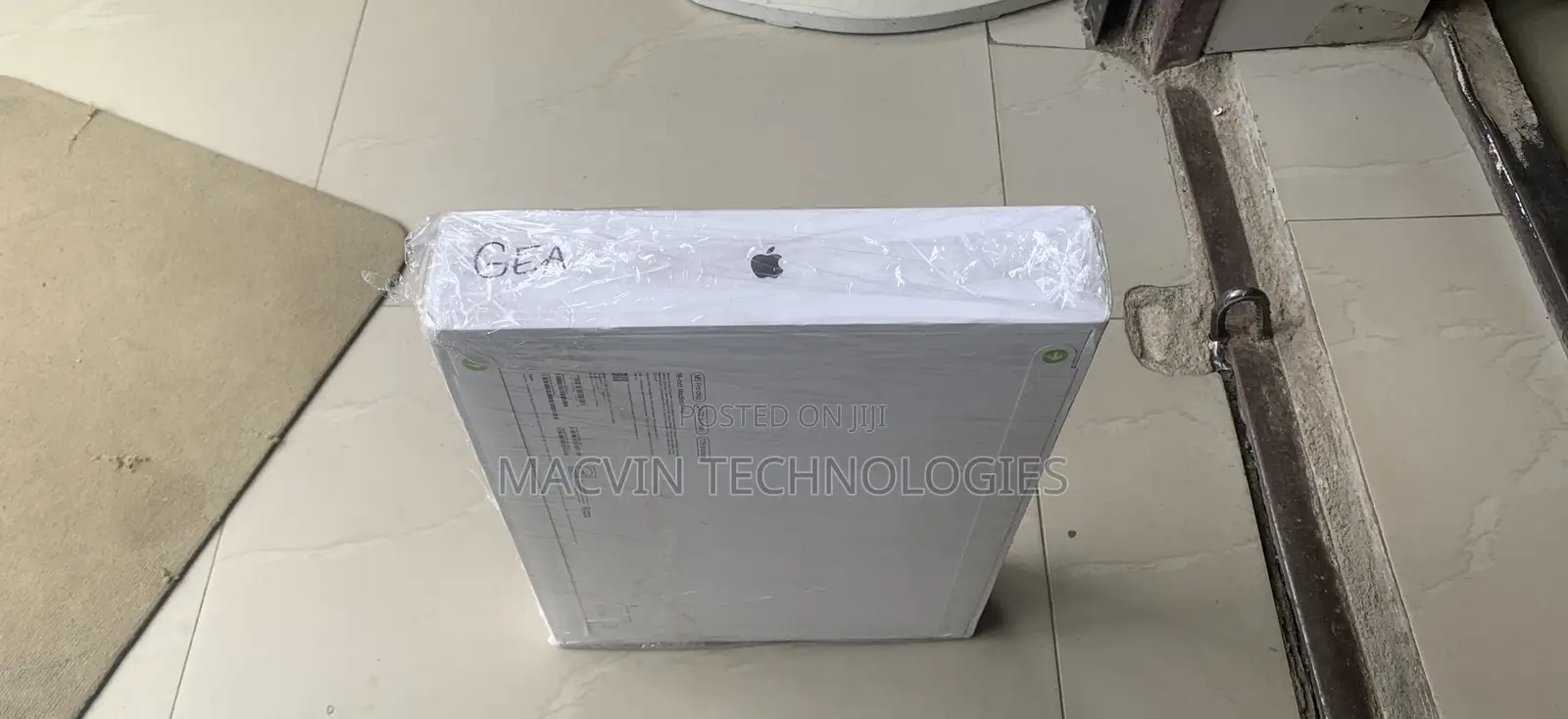 New Laptop Apple MacBook Pro 24GB SSD 1T