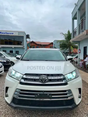 Toyota Highlander Limited 4x2 V6 (3.5L 6cyl 8A) 2017 White