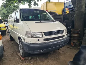 Volkswagen Transporter 2005 White