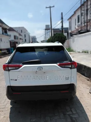 Toyota RAV4 2020 White