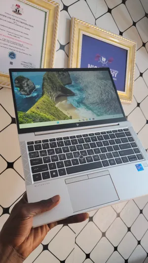 Laptop HP EliteBook 840 G8 16GB Intel Core i7 SSD 512GB