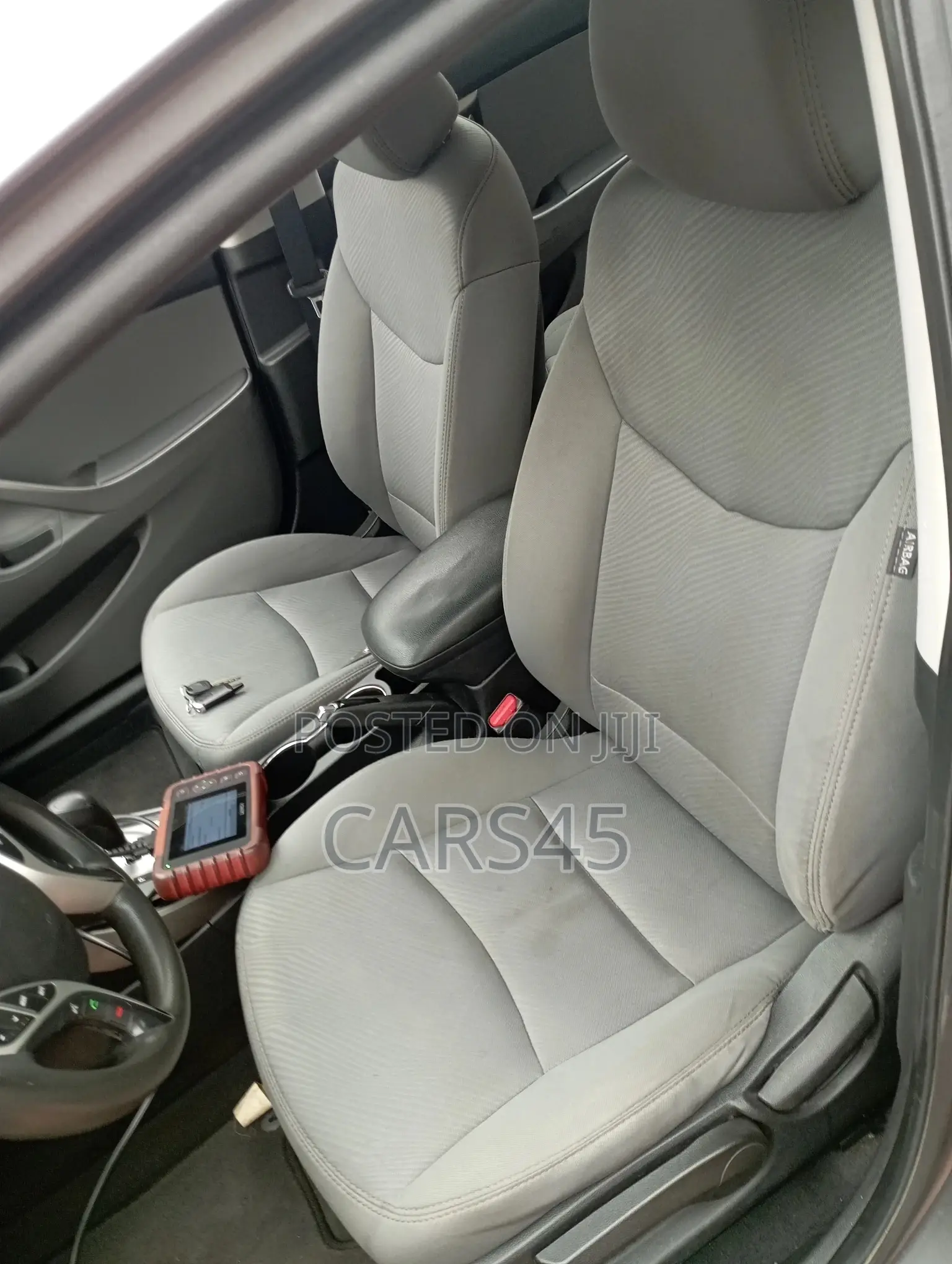 Hyundai Elantra 2012 Gray