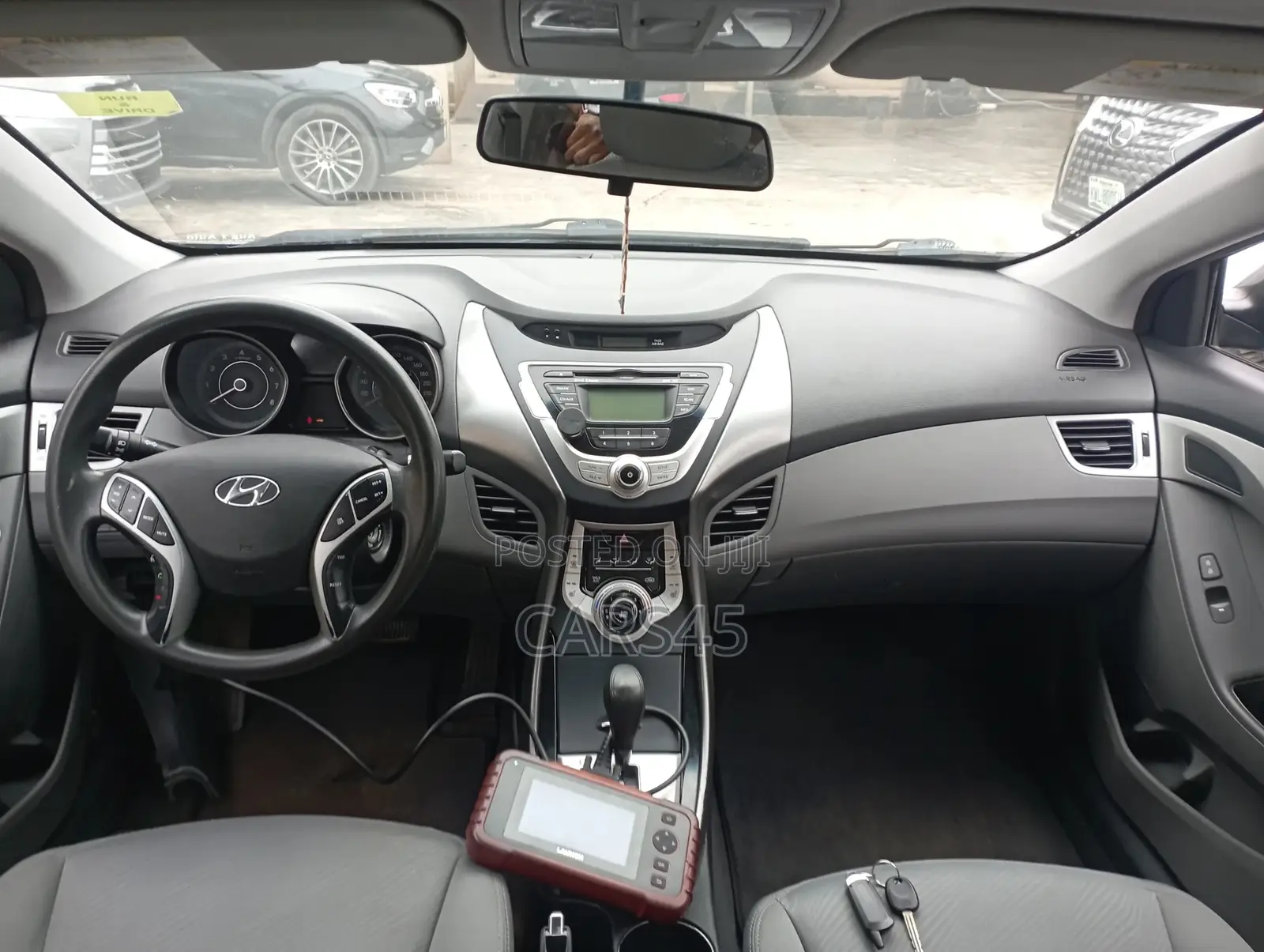Hyundai Elantra 2012 Gray