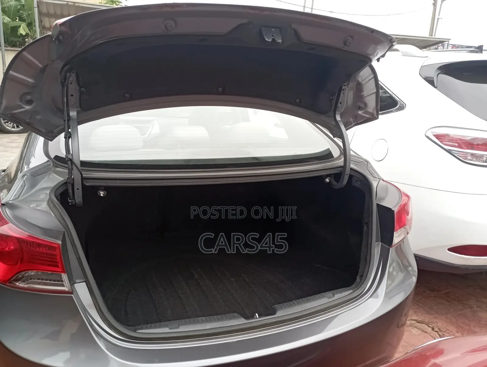 Hyundai Elantra 2012 Gray