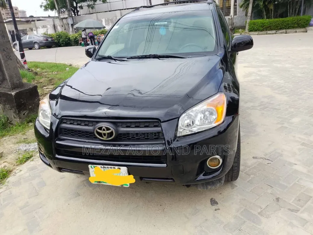 Toyota RAV4 2010 Black