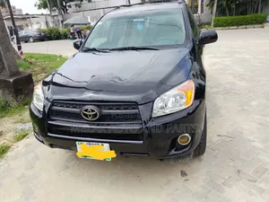 Toyota RAV4 2010 Black